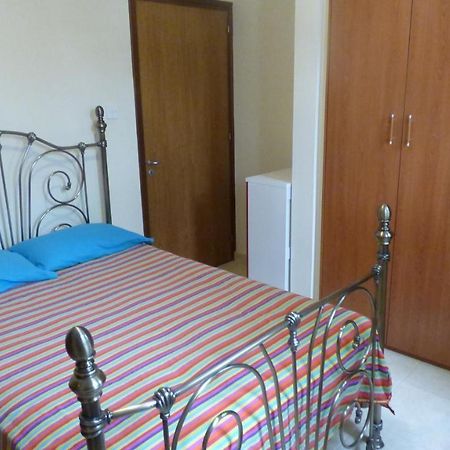 Kalampakas Guesthouse لارنكا المظهر الخارجي الصورة