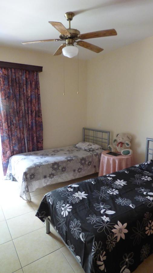 Kalampakas Guesthouse لارنكا المظهر الخارجي الصورة