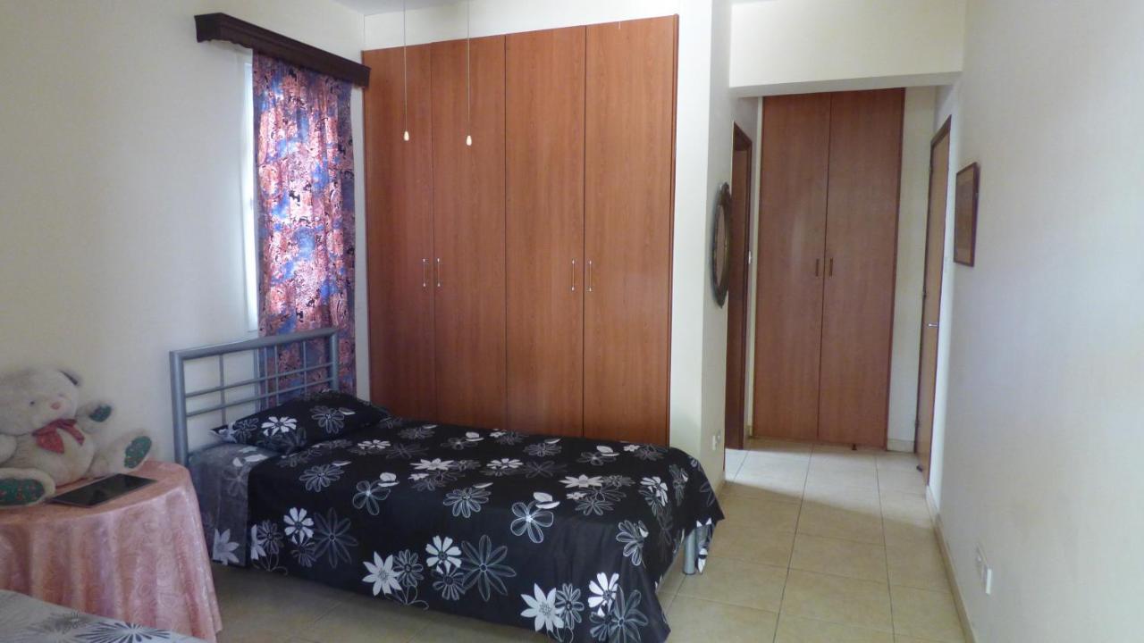 Kalampakas Guesthouse لارنكا المظهر الخارجي الصورة