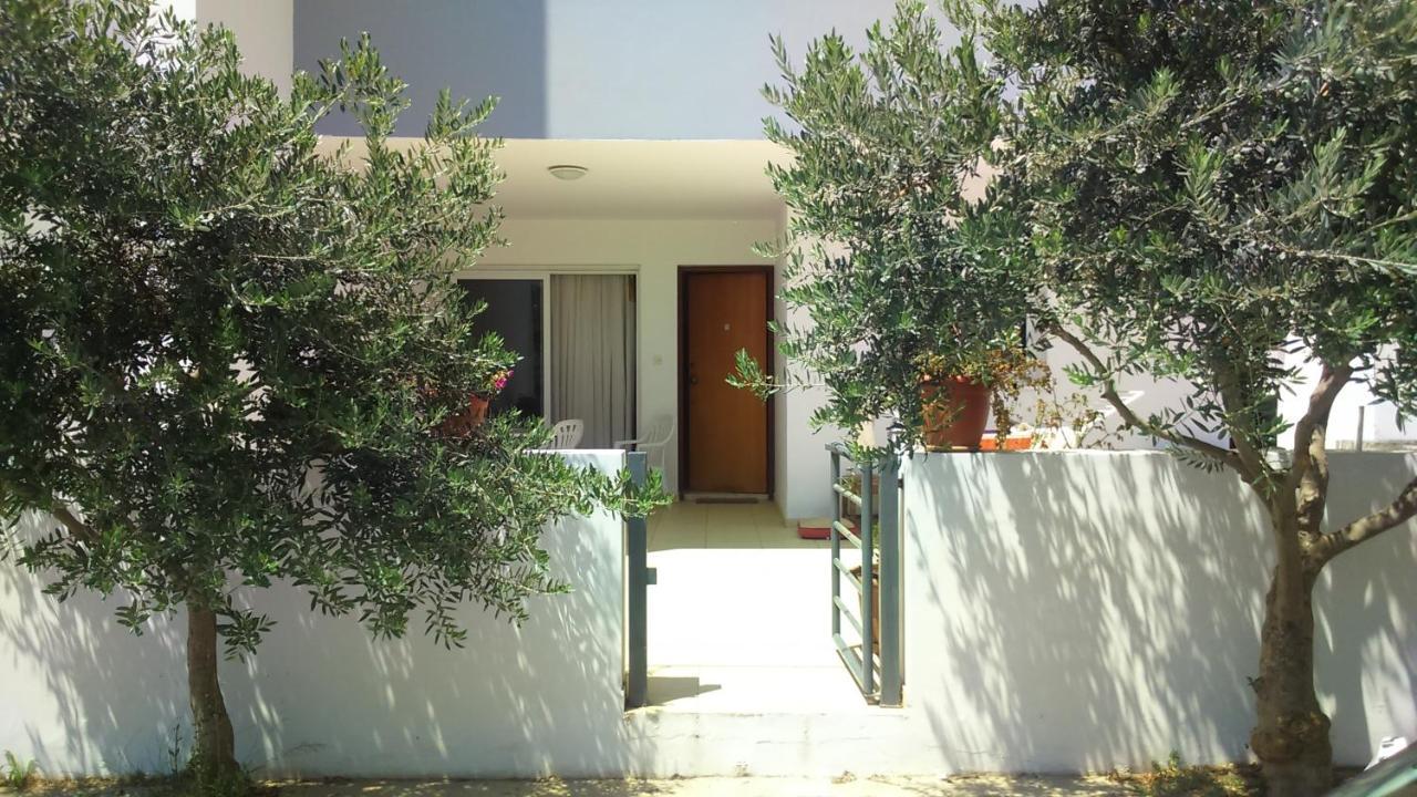 Kalampakas Guesthouse لارنكا المظهر الخارجي الصورة